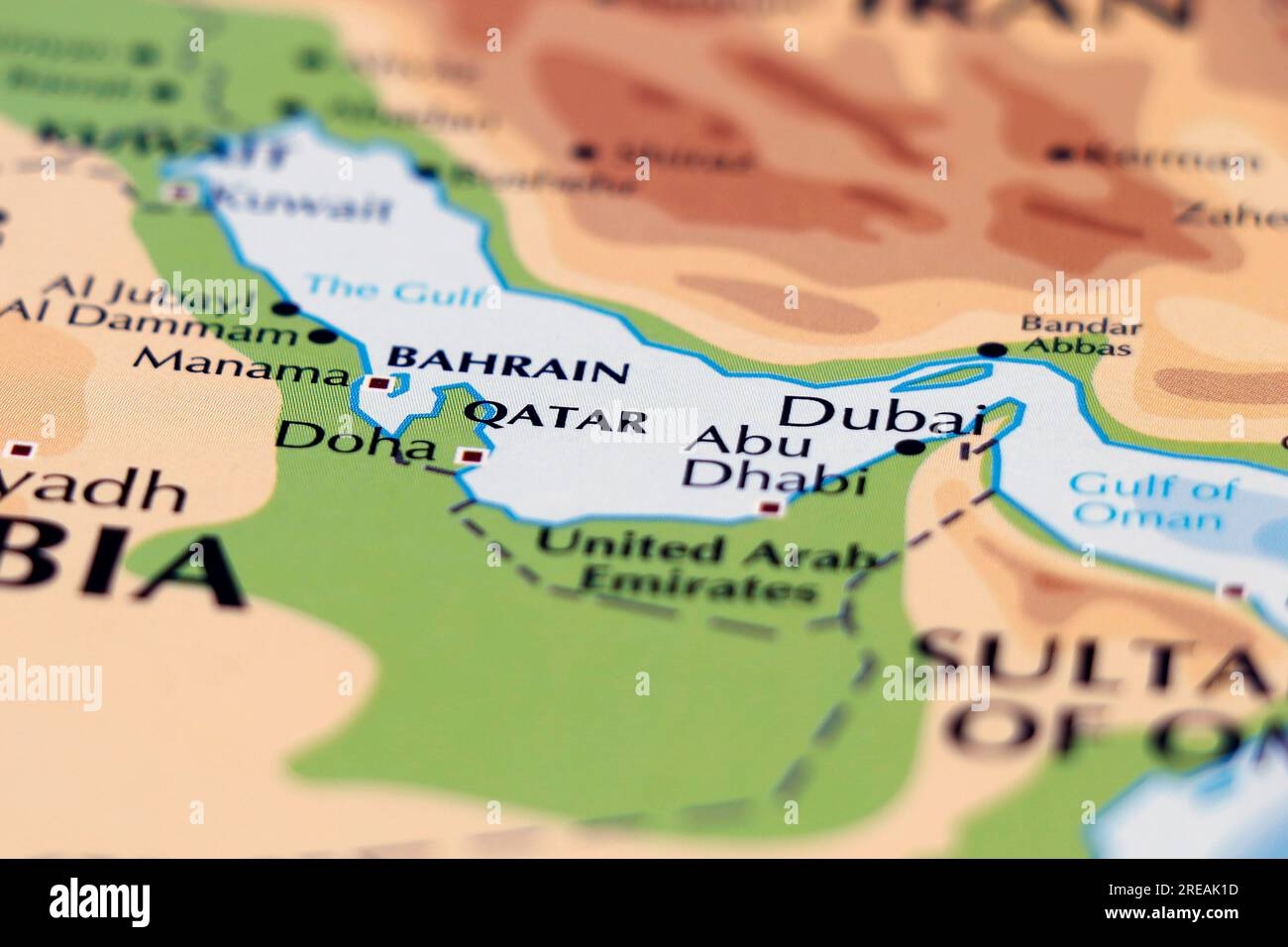World Map Of Middle East Countries With Close Up Focus Qatar Bahrain And United Arab Emirates Dubai Abu Dhabi Stock Photo Alamy
